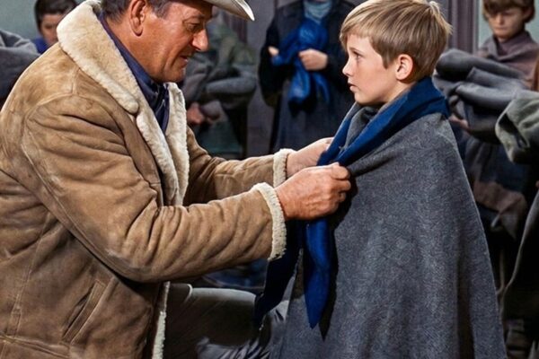 John Wayne Saw an Orphanage Denied Winter Blankets in 1961,So the Legend Silent Bought It All Alone