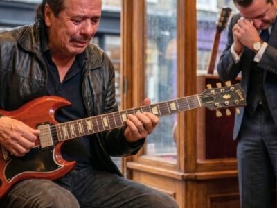 Shopkeeper mocked “homeless” man eyeing £85,000 guitar—then learned it was Carlos Santana!