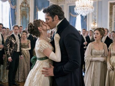 She kissed him in front of everyone to save him,not knowing that she had just saved the richest duke
