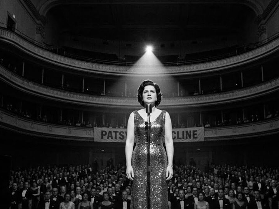 Patsy Cline Walked Onto the Carnegie Hall Stage and No One Clapped. Then She Sang.