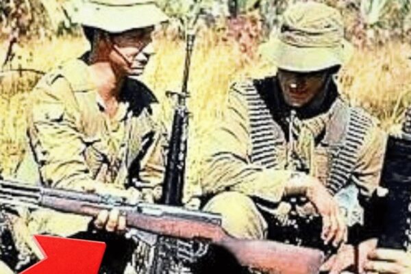Why Australian Soldiers Were Ordered NEVER To Pick Up Viet Cong Weapons D