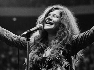 40,000 People Were About to Riot at Harvard Stadium — Janis Joplin Walked Out and Sang Them Still D