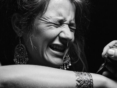 She Almost Walked Out Mid-Tattoo — What Happened at the Bar Next Door Changed Everything D